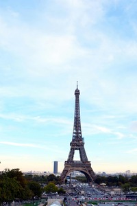 Eiffel Tower 1B