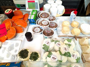 Farmers Market -- Custom Cheeses 2