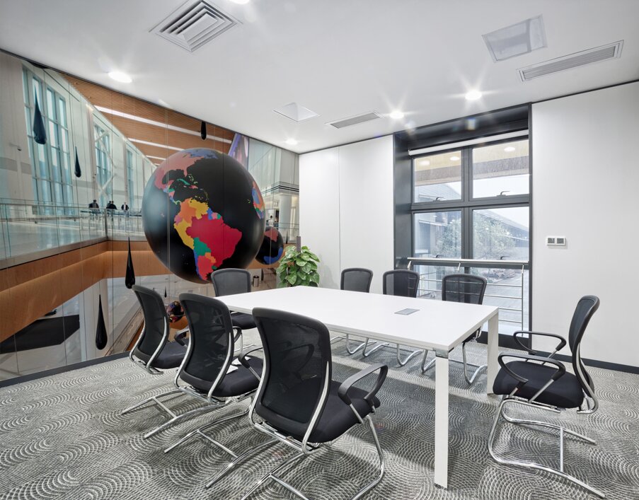 Hemispheres in Flight at  La Guardia Airport Wall Printing