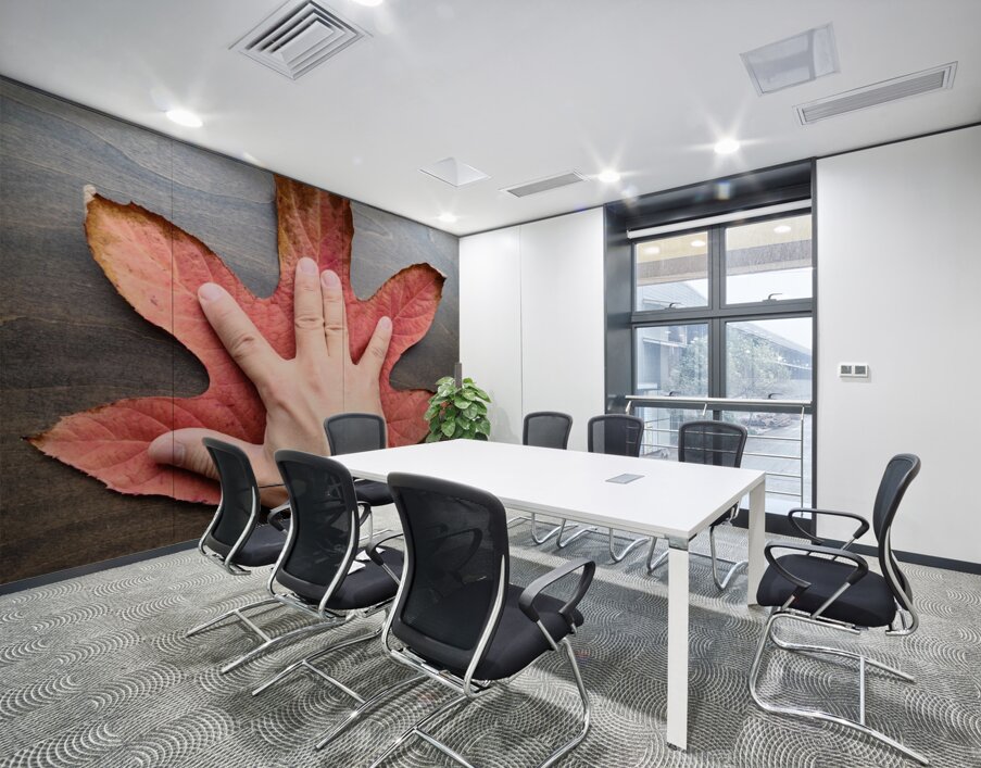 Holding Onto Fall: Nature’s High Five Wall Printing