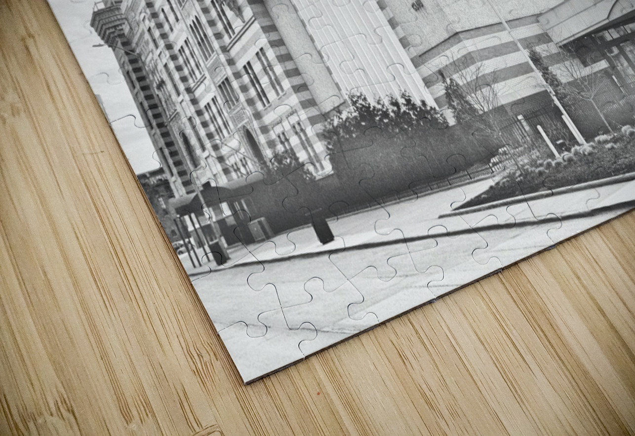 Murat Shriners Centre in Grayscale Click4Pix Puzzle